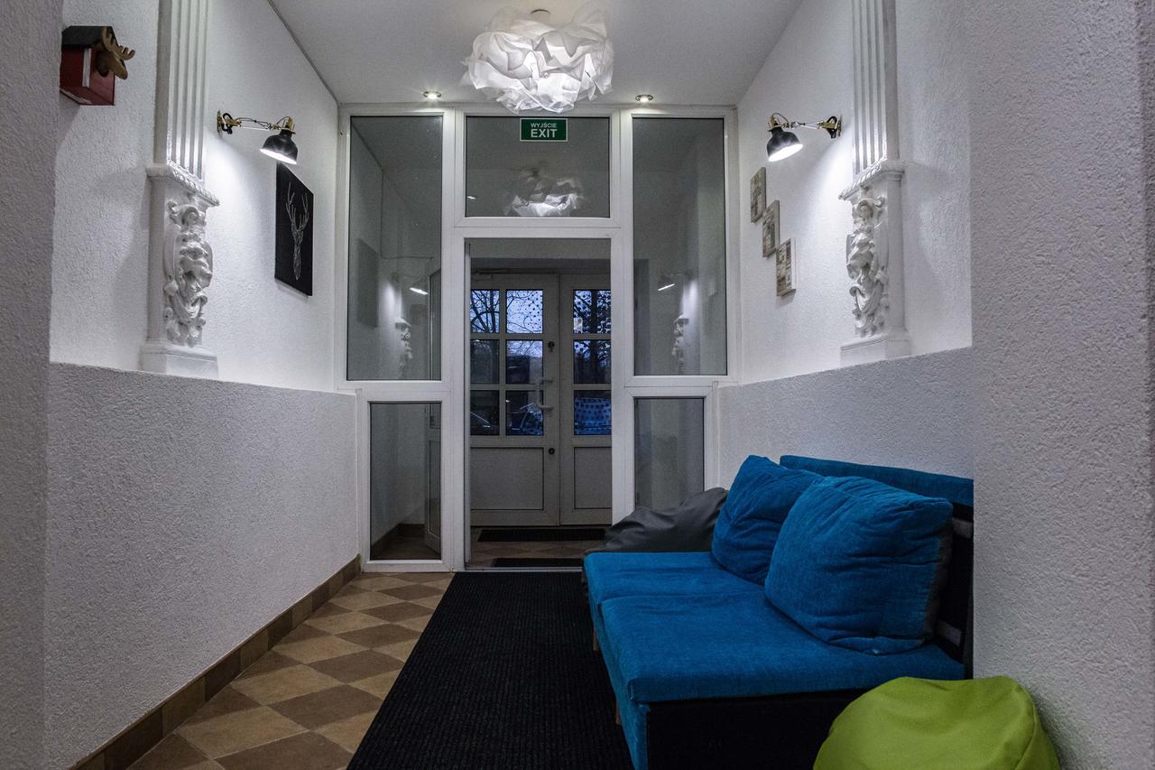 Flyfly Hostel , Darmowy Parking , Rezerwuj Przez Urzadzenia Mobilne -10 Procent ヴロツワフ エクステリア 写真