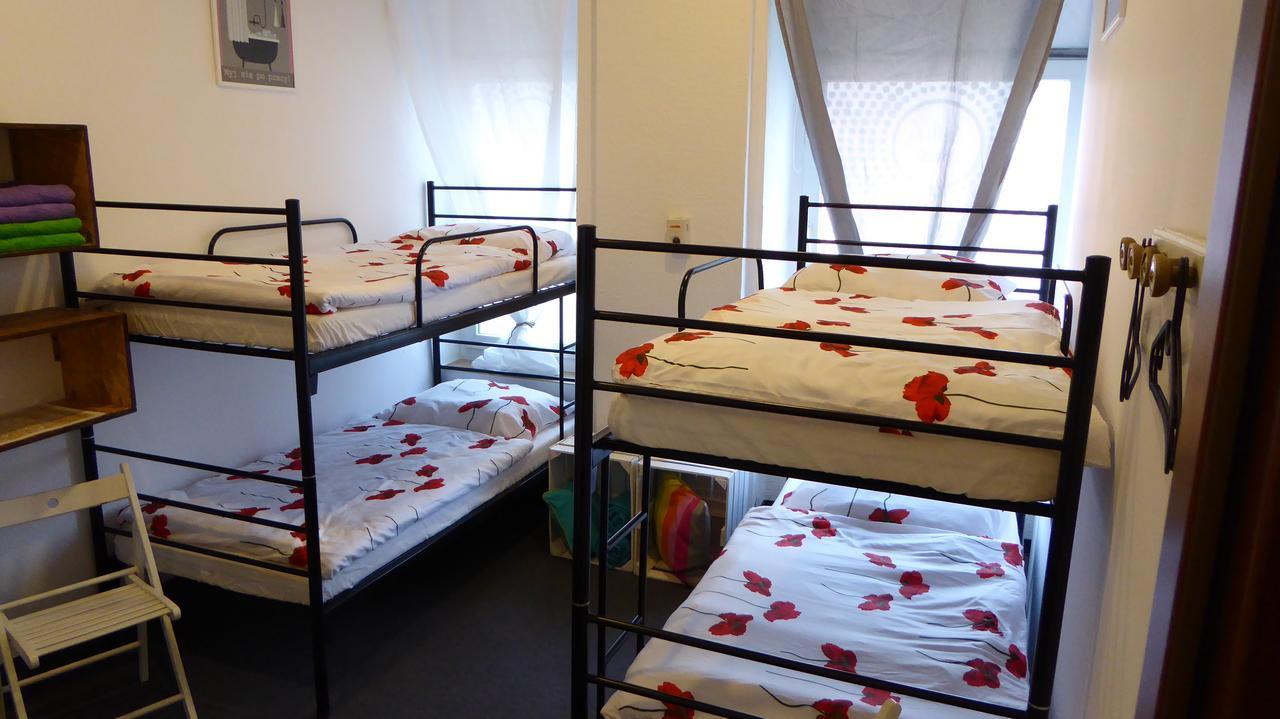 Flyfly Hostel , Darmowy Parking , Rezerwuj Przez Urzadzenia Mobilne -10 Procent ヴロツワフ エクステリア 写真