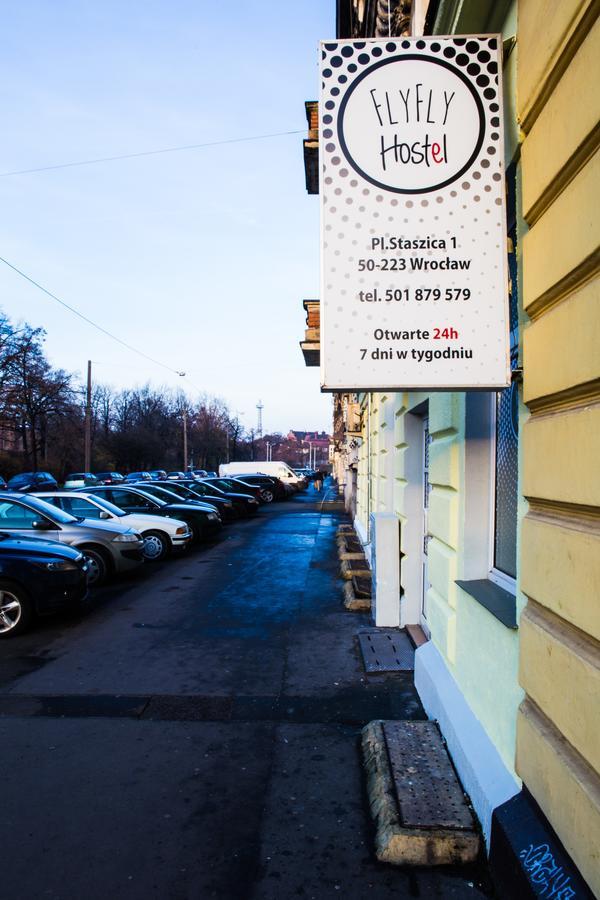 Flyfly Hostel , Darmowy Parking , Rezerwuj Przez Urzadzenia Mobilne -10 Procent ヴロツワフ エクステリア 写真