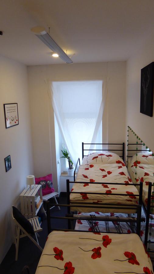 Flyfly Hostel , Darmowy Parking , Rezerwuj Przez Urzadzenia Mobilne -10 Procent ヴロツワフ エクステリア 写真